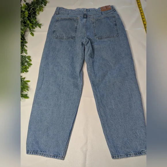 BDG Vintage Bow Jeans Size 32x32 - Picture 2 of 12